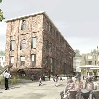 Eine moderne, dreigeschossige Backsteinarchitektur mit großen Fenstern steht im Mittelpunkt. Im Vordergrund sind Menschen, darunter Kinder, die auf einem Platz sitzen und spielen. Im Hintergrund sind weitere Gebäude und Grünflächen sichtbar, was eine einladende Umgebung schafft.