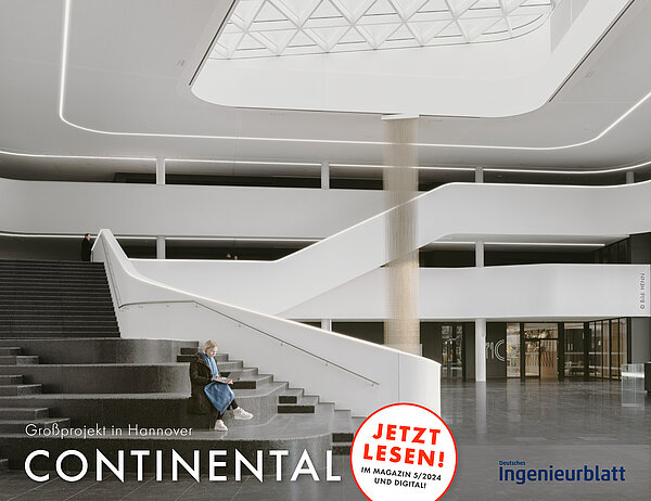 Ein modernes Gebäudeinterieur mit großzügigen Treppen und hellen Lichtquellen. Eine Person sitzt auf den Stufen und betrachtet die Architektur. Die Gestaltung ist minimalistisch, mit klaren Linien und einer offenen Atmosphäre. Im Vordergrund steht der Text „CONTINENTAL“ und Hinweise zum Lesen eines Magazins.