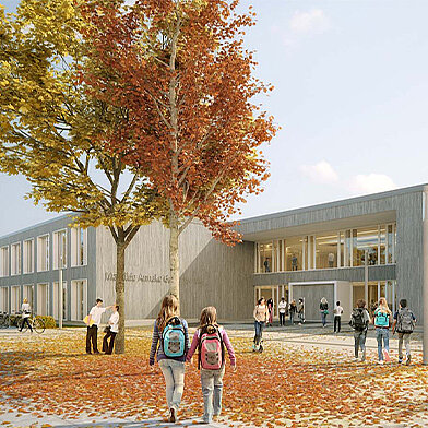 Zwei Kinder mit Rucksäcken gehen auf einen modernen Schulgebäudekomplex zu, umgeben von buntem Herbstlaub und einem großen Baum. Im Hintergrund sind weitere Schüler und Lehrer sichtbar, die sich im Außenbereich aufhalten.